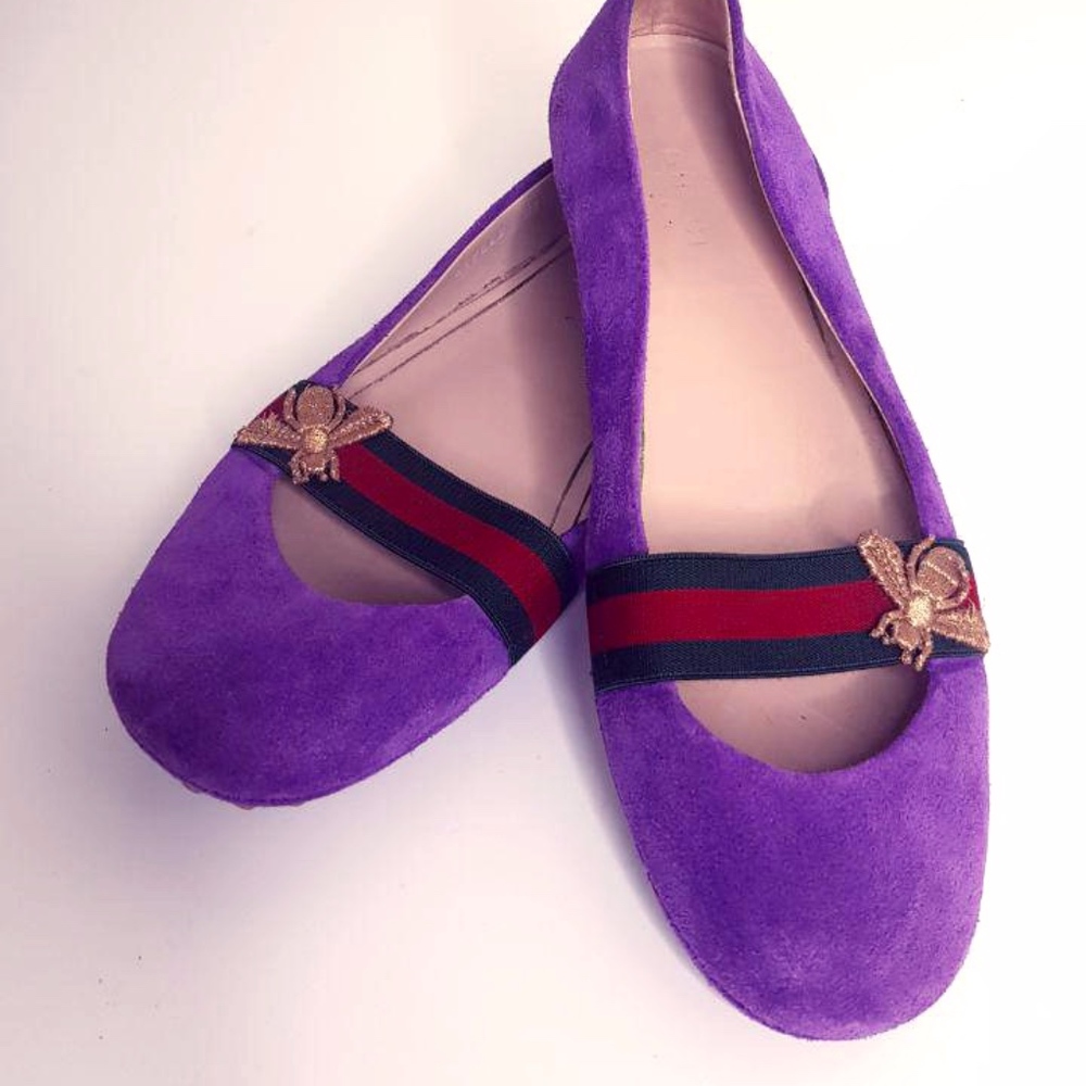GUCCI ballet shoes purple suede with golden bug